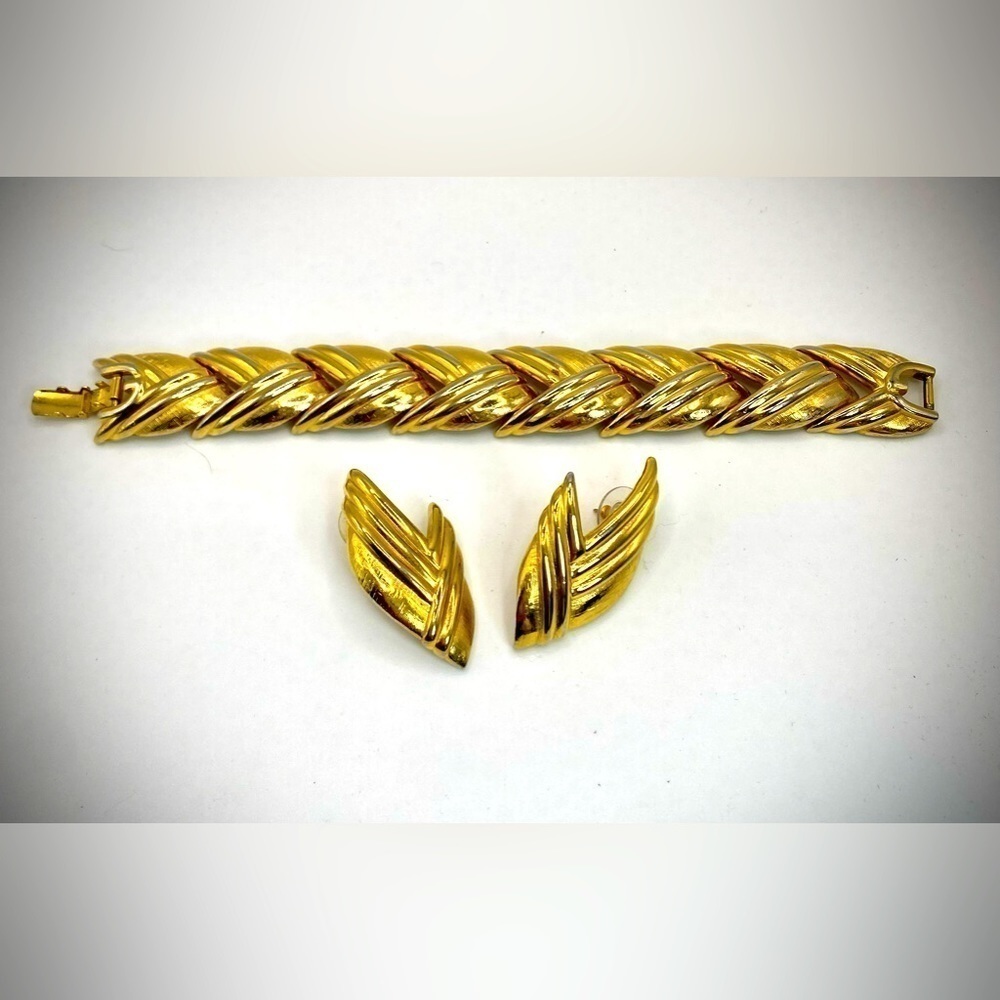 VINTAGE Givenchy RARE Gold Tone Bracelet & Post Earrings set
